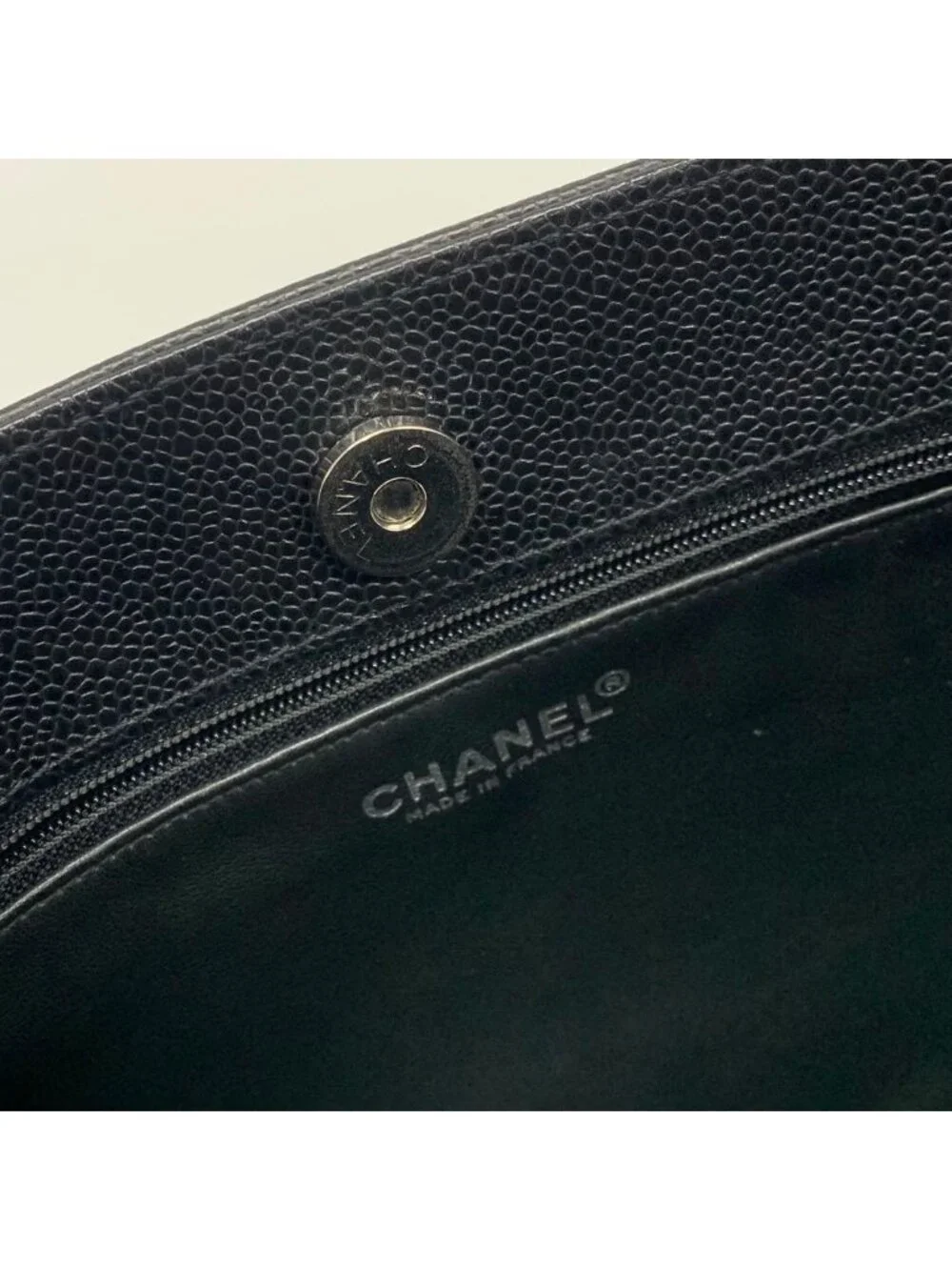 Chanel Caviar Leather CC Logo Chain Tote Black